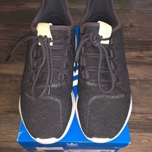 Adidas Tubular women’s shoes